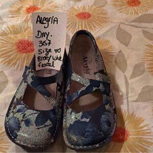 Alegria women’s Navy and White Floral Dress Shoes size 40